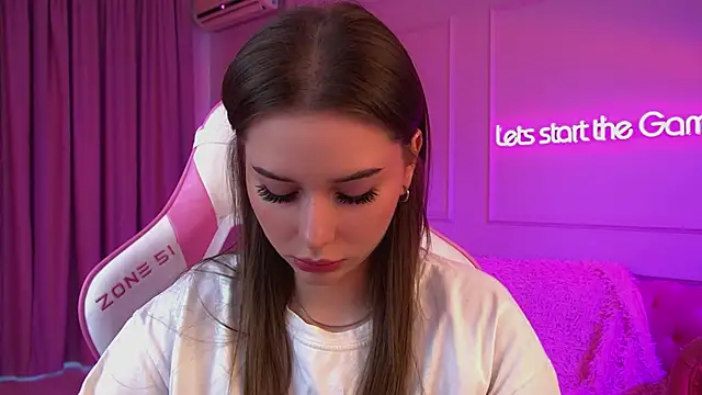 DianaVert online show from May 20, 6:10 am