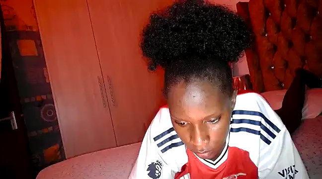 queen-goddess online show from March 9, 4:11 pm