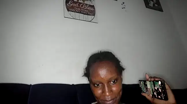 queen-goddess online show from March 8, 3:35 pm