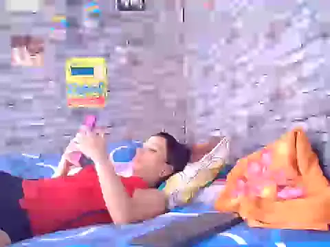 Snapshot of Lady_Godss chatting on December 17, 9:31 pm Lady Godss online show from December 17, 9:31 pm