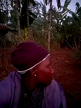 Snapshot of Sherry_she chatting on February 20, 3:45 am Sherry she online show from February 20, 3:45 am
