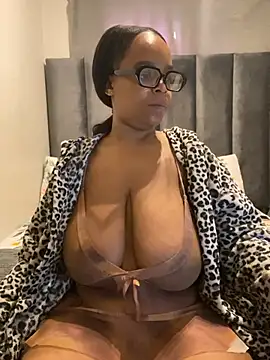 Saggy areola95 online show from July 15, 8:21 am