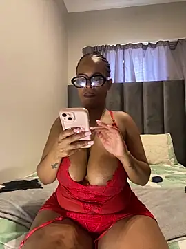 Snapshot of Saggy_areola95 chatting on February 5, 7:26 am Saggy areola95 online show from February 5, 7:26 am