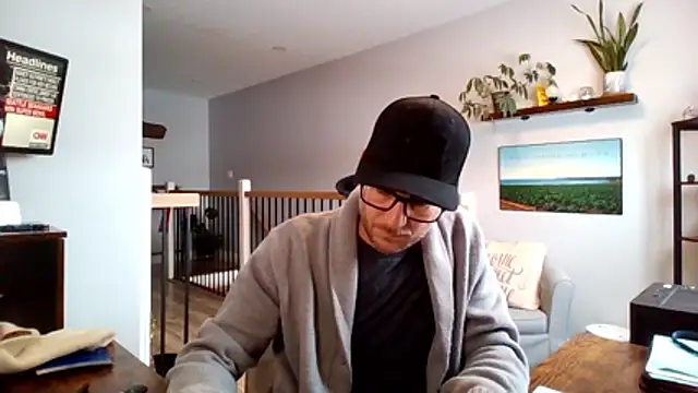 Bigdicktrav902 online show from February 9, 2:04 pm