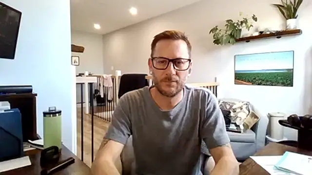 Bigdicktrav902 online show from April 20, 4:08 pm