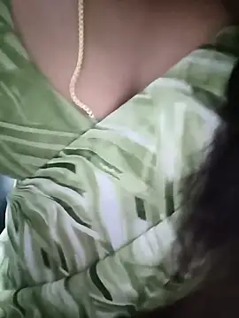 Snapshot of tamil_subha69 chatting on June 6, 6:46 pm tamil subha69 online show from June 6, 6:46 pm