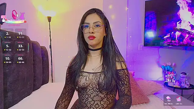 Maya Bluee online show from April 23, 8:10 pm