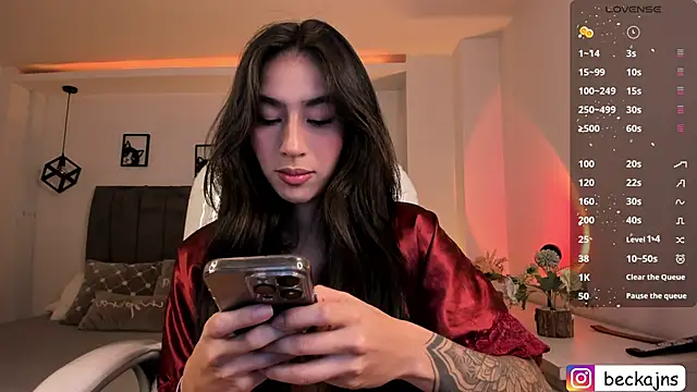 Snapshot of Beck_jones chatting on March 21, 3:02 pm Beck jones online show from March 21, 3:02 pm