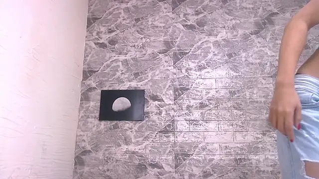 AndreaGil  online show from October 7, 12:28 pm