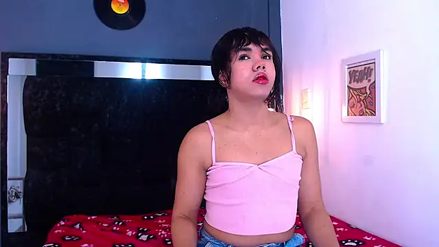 AndreaGil  online show from February 11, 12:38 pm