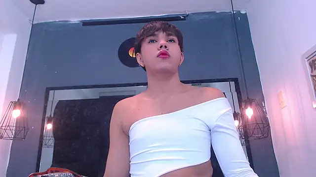 AndreaGil  online show from February 20, 7:27 pm