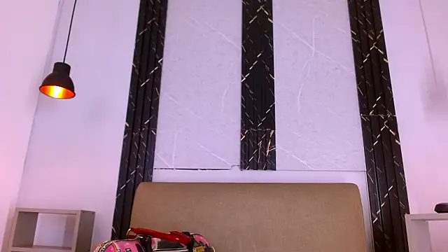 AndreaGil  online show from February 28, 12:16 pm