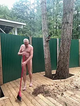 twist699 online show from December 20, 8:33 pm