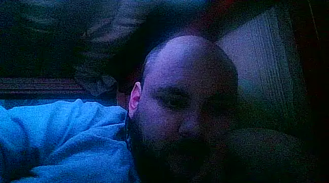 Snapshot of ZARRENAAR3 chatting on February 16, 9:49 pm ZARRENAAR3 online show from February 16, 9:49 pm