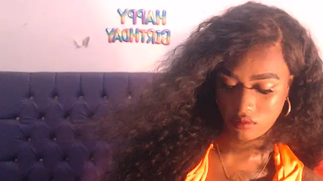 Queennwenn online show from November 2, 12:37 am