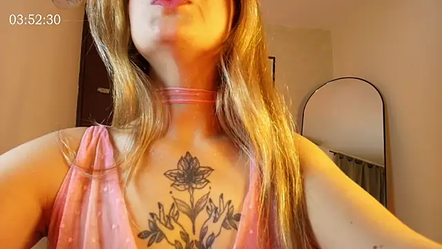 SweetJennaa online show from June 26, 3:45 am