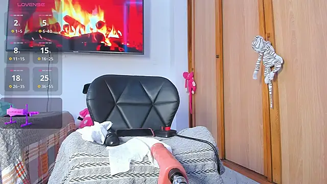 lily evil online show from March 6, 2:23 pm