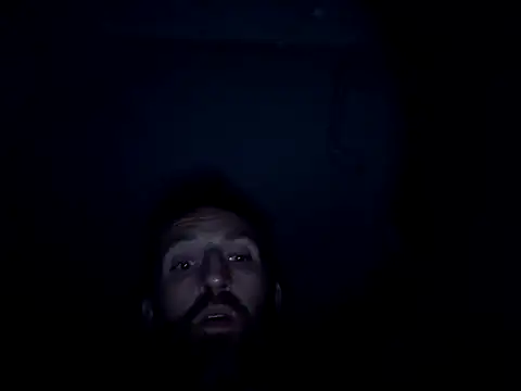 Snapshot of otterlover123 chatting on November 17, 9:02 am otterlover123 online show from November 17, 9:02 am