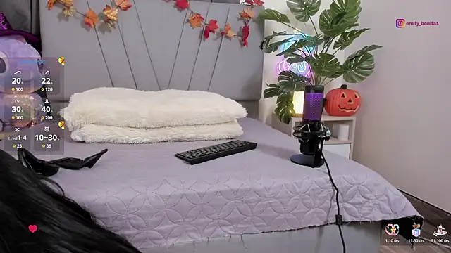 Snapshot of emy_bonita1 chatting on November 7, 12:04 am emy bonita1 online show from November 7, 12:04 am