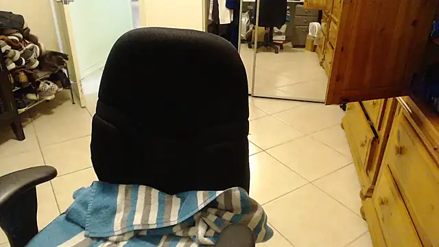 Snapshot of joeydee1 chatting on January 21, 2:59 pm joeydee1 online show from January 21, 2:59 pm