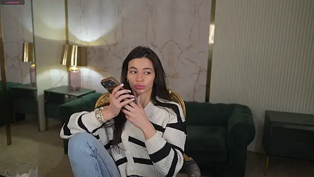 Gabriella054 online show from April 11, 7:05 am