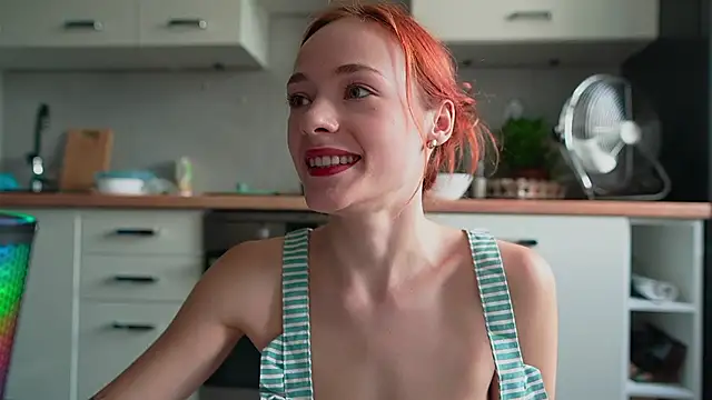 MiaRouge online show from July 9, 2:38 pm