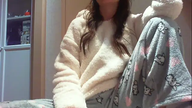 Snapshot of khu_yam chatting on December 1, 7:41 pm khu yam online show from December 1, 7:41 pm