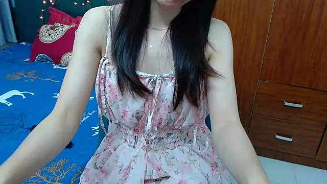 Snapshot of Cindy--Cici chatting on February 28, 4:32 am Cindy--Cici online show from February 28, 4:32 am