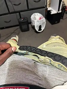 Cameltoekilla online show from April 12, 3:43 am