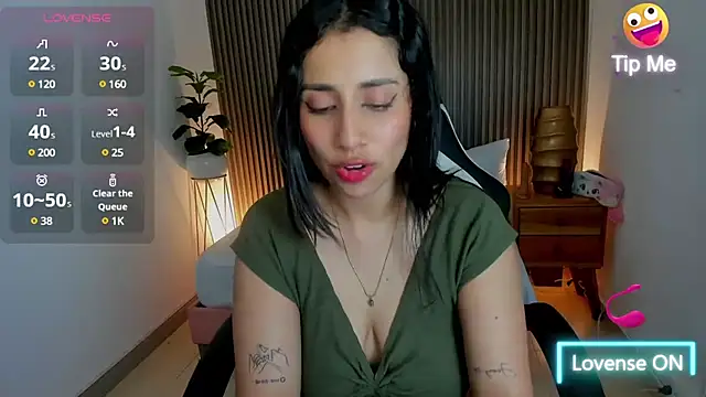 Snapshot of venuz_lee chatting on January 30, 1:09 pm venuz lee online show from January 30, 1:09 pm