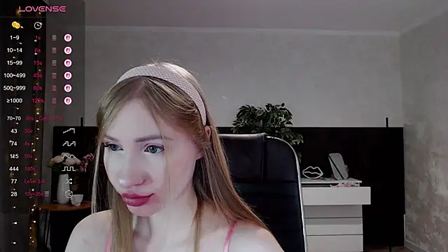 Cutie Annie online show from November 23, 2:54 am