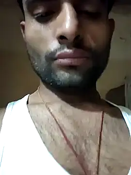 PRIYANHUxh online show from April 7, 7:48 pm