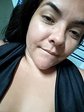 Snapshot of NayraLima0309 chatting on January 3, 2:43 am NayraLima0309 online show from January 3, 2:43 am