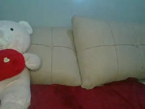 Candykitten online show from April 12, 8:45 pm