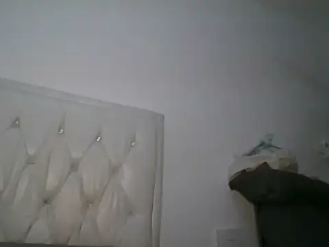 Candykitten online show from March 14, 6:50 pm