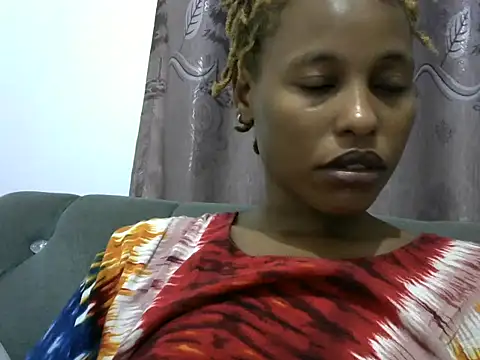 Candykitten online show from March 4, 1:01 am