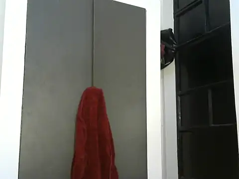 Candykitten online show from March 11, 3:45 pm