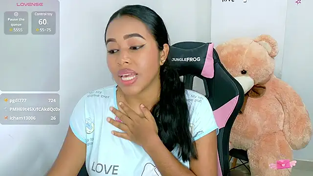 Snapshot of Abby_tits chatting on February 4, 9:41 pm Abby tits online show from February 4, 9:41 pm