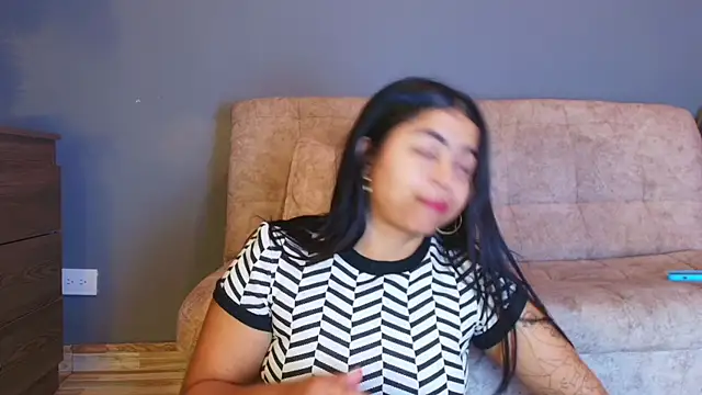 jade brunnette online show from May 29, 8:26 pm