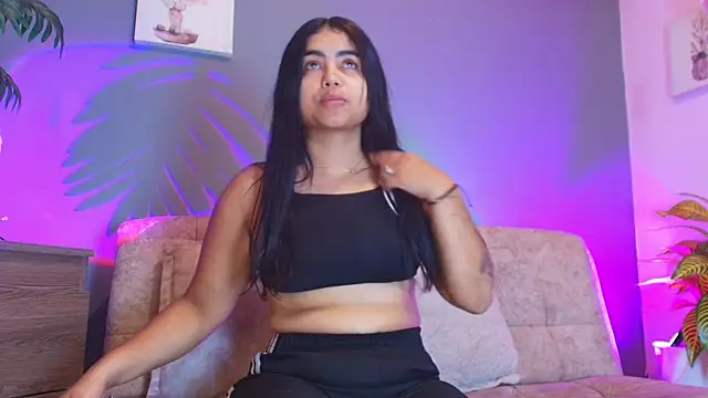jade brunnette online show from June 3, 8:13 pm