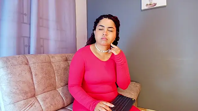 jade brunnette online show from September 26, 8:05 pm