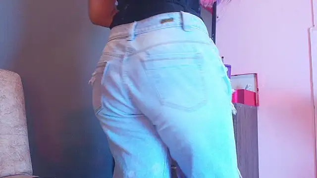 jade brunnette online show from March 18, 8:10 pm