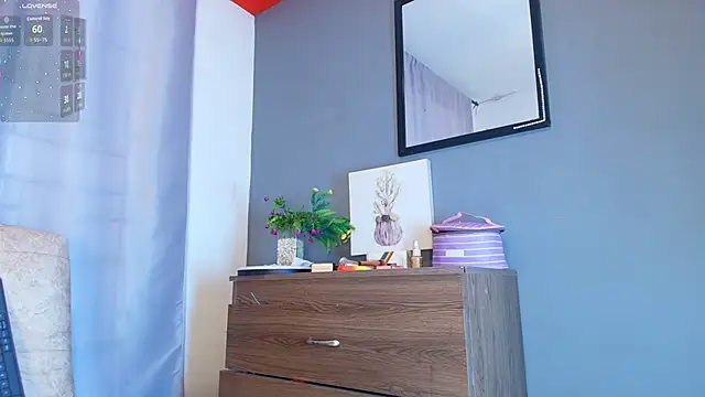 jade brunnette online show from December 3, 8:19 pm