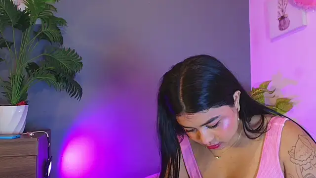jade brunnette online show from May 21, 8:28 pm