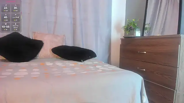 jade brunnette online show from November 29, 8:20 pm