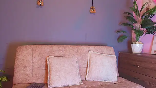 jade brunnette online show from April 13, 8:13 pm