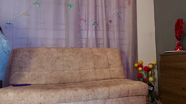 jade brunnette online show from February 20, 8:11 pm