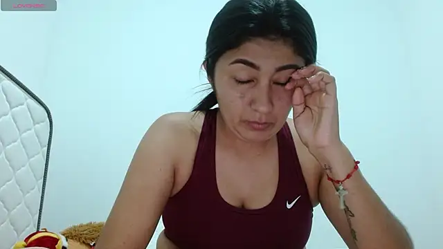 Snapshot of danna_peterson1 chatting on November 8, 3:43 am danna peterson1 online show from November 8, 3:43 am