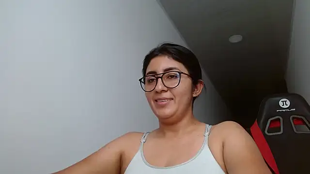 Snapshot of danna_peterson1 chatting on September 26, 9:43 pm danna peterson1 online show from September 26, 9:43 pm