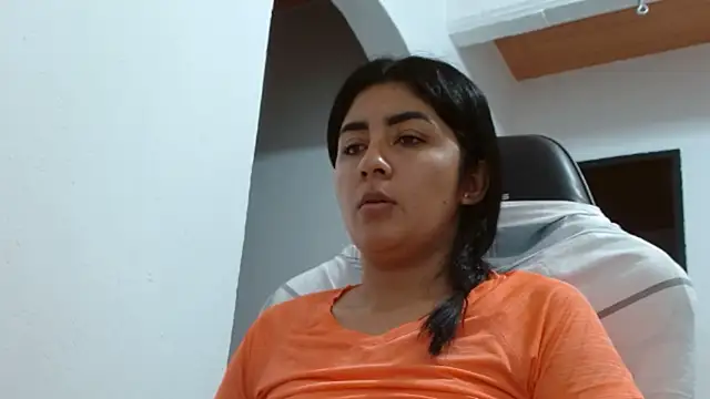 Snapshot of danna_peterson1 chatting on February 18, 10:58 pm danna peterson1 online show from February 18, 10:58 pm